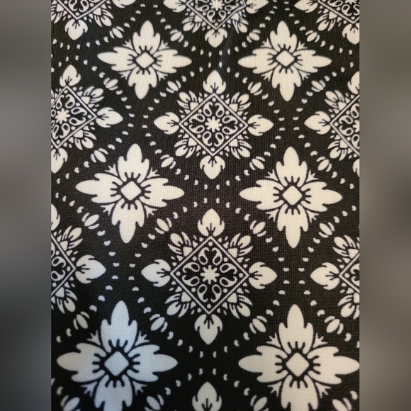 Ladies golf skirt size xs worn once - Picture 4 of 6